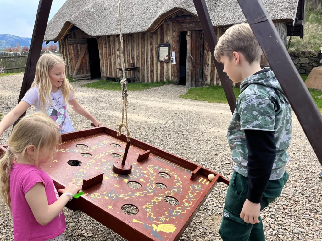 średniowieczna gra dla dzieci